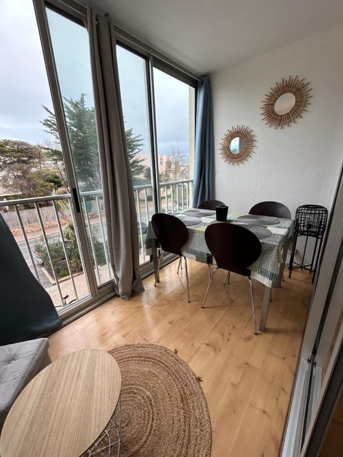 Petit T2 Proche De La Plage Сет Экстерьер фото